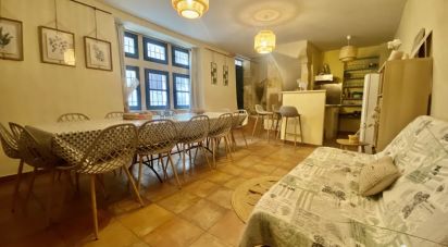 House 8 rooms of 130 m² in Montfrin (30490)
