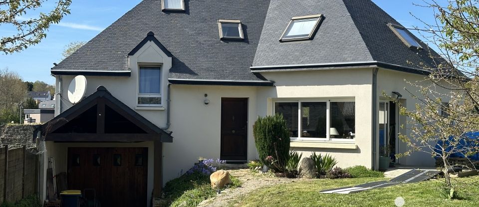 House 6 rooms of 119 m² in Hennebont (56700)