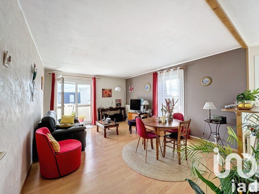 Appartement 4 pièces de 82 m² à Noiseau (94880)