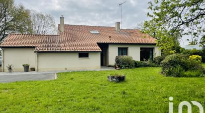 House 6 rooms of 132 m² in Chanteloup-les-Bois (49340)