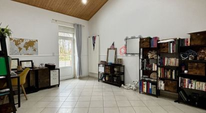 Maison 4 pièces de 145 m² à Sainte-Flaive-des-Loups (85150)