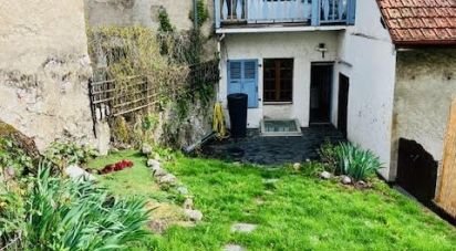 Village house 4 rooms of 96 m² in Saint-Jeoire (74490)