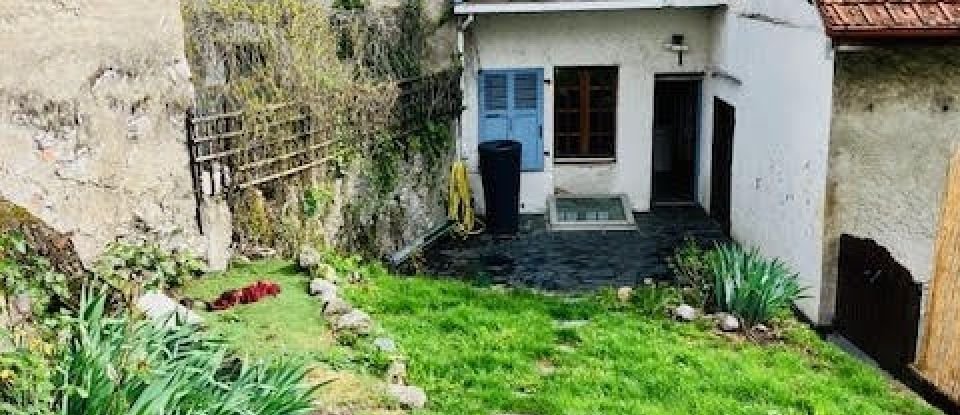 Village house 4 rooms of 96 m² in Saint-Jeoire (74490)