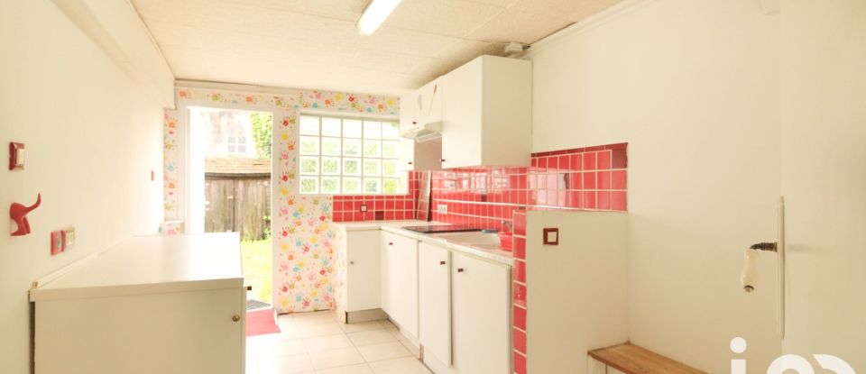 Traditional house 6 rooms of 130 m² in Conflans-Sainte-Honorine (78700)