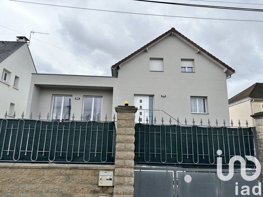 Vente Maison 161m² 7 Pièces à Champigny-sur-Marne (94500) - Iad France