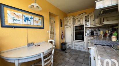 Country house 6 rooms of 188 m² in Roézé-sur-Sarthe (72210)