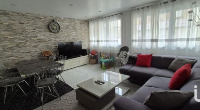 Appartement 4 pièces de 86 m² à Le Chambon-Feugerolles (42500)
