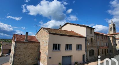 Maison de village 4 pièces de 115 m² à Rozier-en-Donzy (42810)