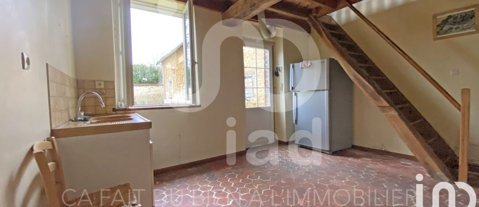 Village house 2 rooms of 35 m² in Flogny-la-Chapelle (89360)