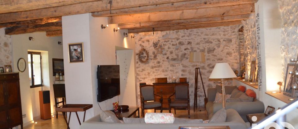 Maison de village 10 pièces de 282 m² à Mouans-Sartoux (06370)