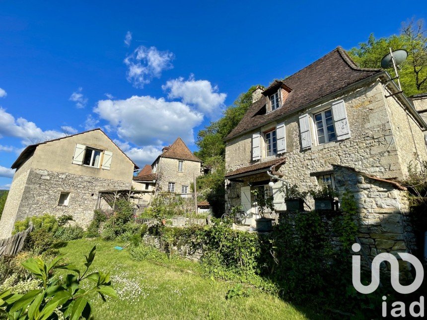 Village house 6 rooms of 130 m² in Allas-les-Mines (24220)