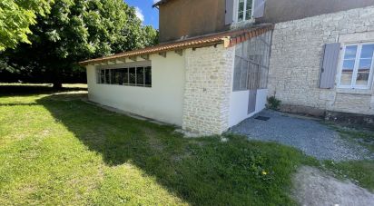 House 5 rooms of 167 m² in Aigrefeuille-d'Aunis (17290)