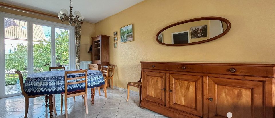 Traditional house 7 rooms of 162 m² in - (95220)