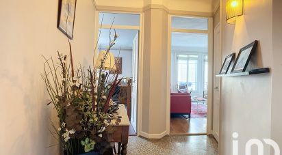 Appartement 3 pièces de 63 m² à Courbevoie (92400)