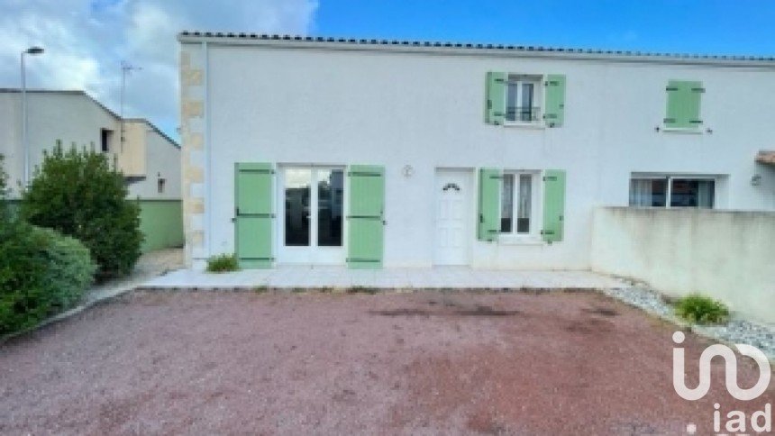 Town house 5 rooms of 118 m² in Breuillet (17920)