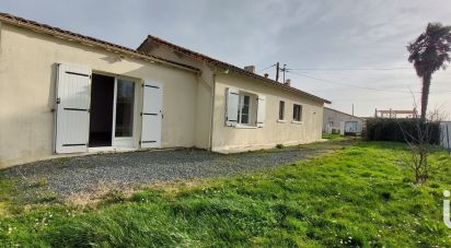 Traditional house 5 rooms of 106 m² in Médis (17600)