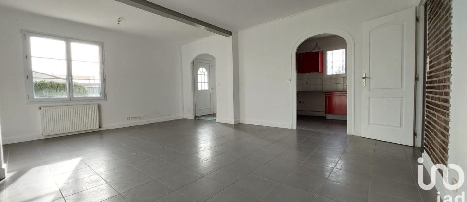 Traditional house 5 rooms of 106 m² in Médis (17600)