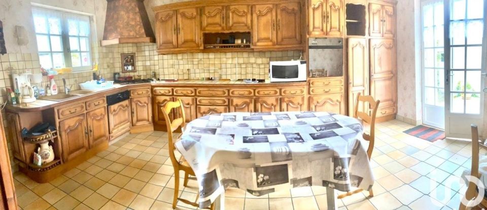 Maison traditionnelle 7 pièces de 160 m² à Saint-Julien (22940)