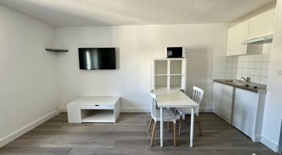 Appartement 1 pièce de 20 m² à - (16006)