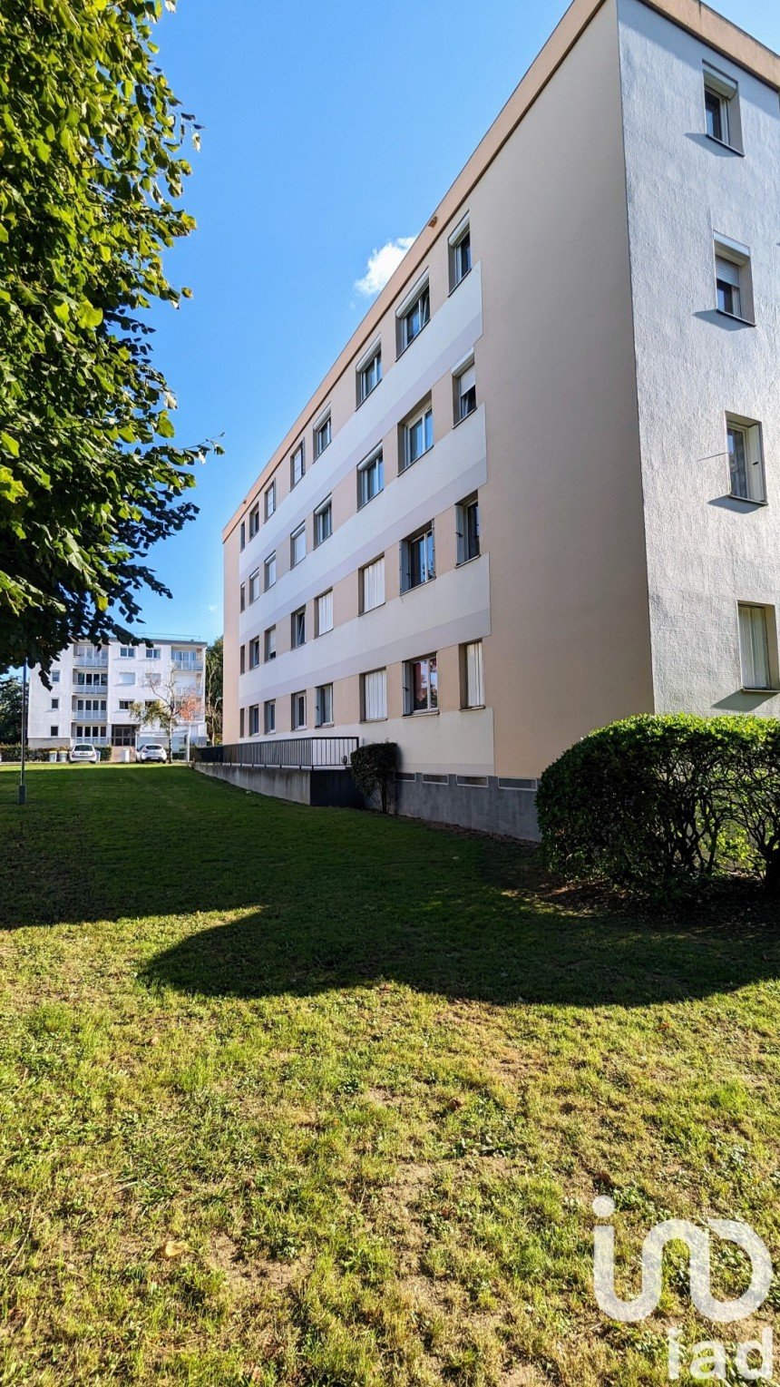 Apartment 3 rooms of 66 m² in Saint-Sébastien-sur-Loire (44230)