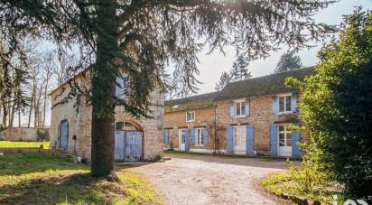 Maison de village 8 pièces de 303 m² à Magny-en-Vexin (95420)