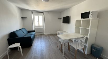 Appartement 1 pièce de 17 m² à - (16006)