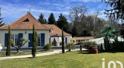 House 14 rooms of 245 m² in Bergerac (24100)