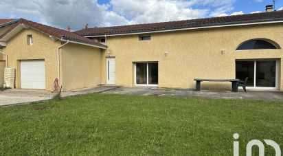 Maison traditionnelle 5 pièces de 167 m² à Saint-André-le-Puy (42210)