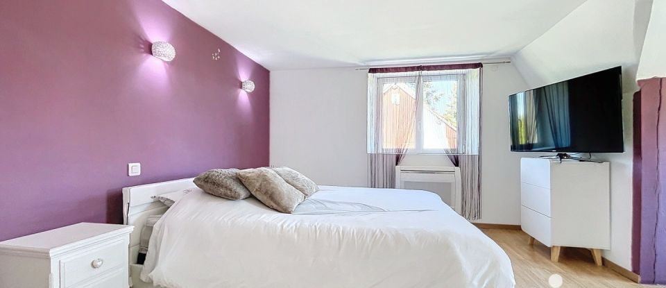 Longere 7 rooms of 160 m² in Saint-Martin-sur-Ocre (45500)
