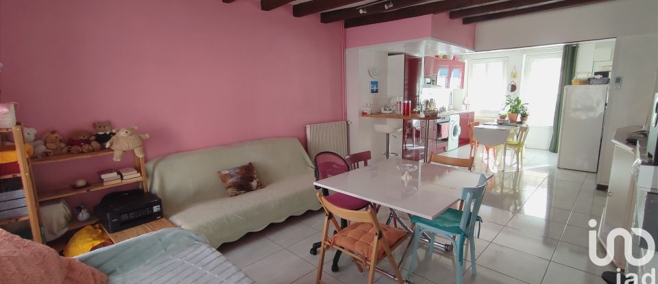 Town house 3 rooms of 57 m² in Buzançais (36500)