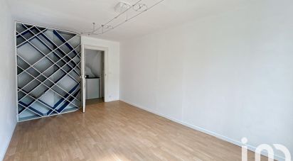 Apartment 2 rooms of 43 m² in Yerres (91330)