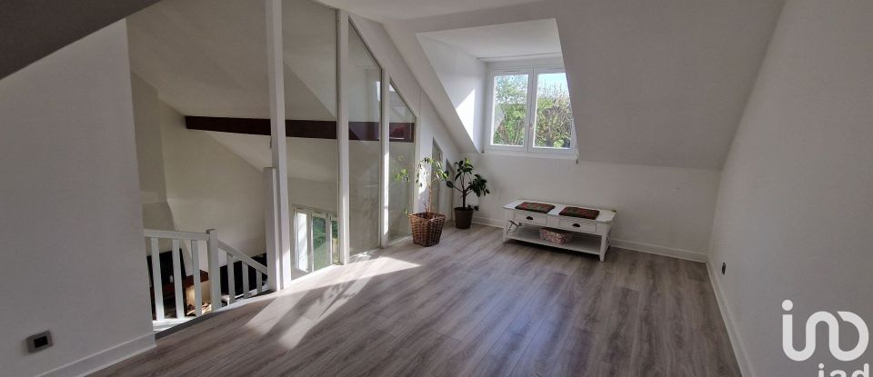 House 6 rooms of 110 m² in Longjumeau (91160)