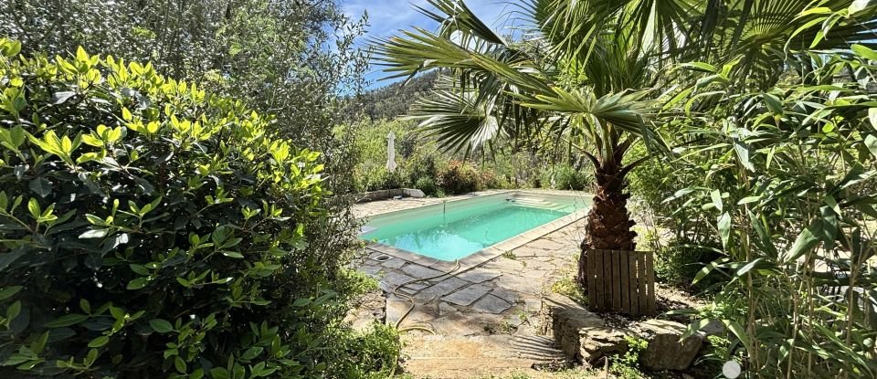 House 5 rooms of 132 m² in Grimaud (83310)