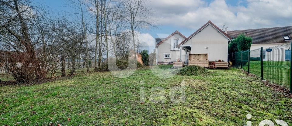 House 4 rooms of 130 m² in Crécy-la-Chapelle (77580)