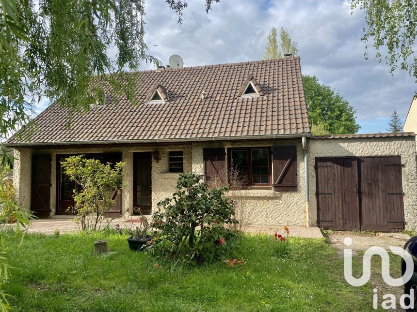 Traditional house 5 rooms of 119 m² in Auvers-sur-Oise (95430)