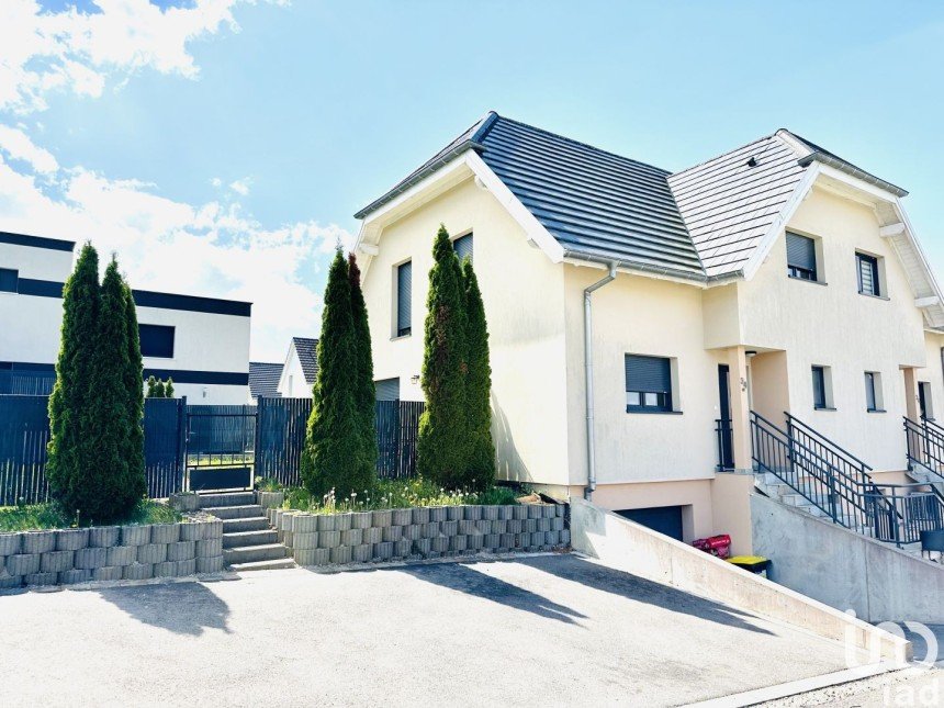Maison 5 pièces de 101 m² à Seppois-le-Bas (68580)