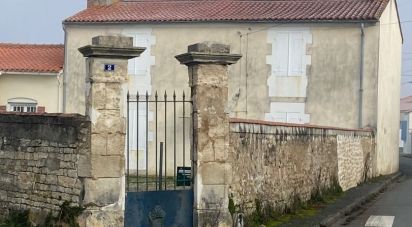 House 4 rooms of 118 m² in Luçon (85400)