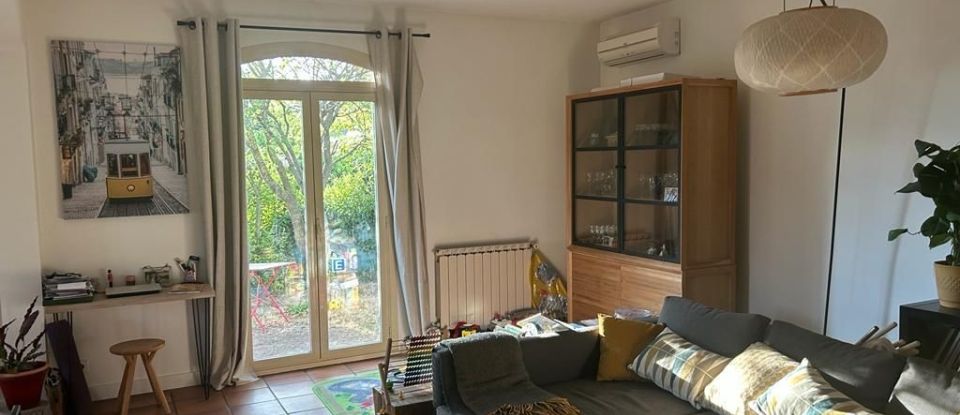 House 5 rooms of 126 m² in Saint-Hilaire-d'Ozilhan (30210)