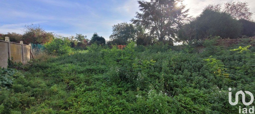 Land of 621 m² in Canly (60680)
