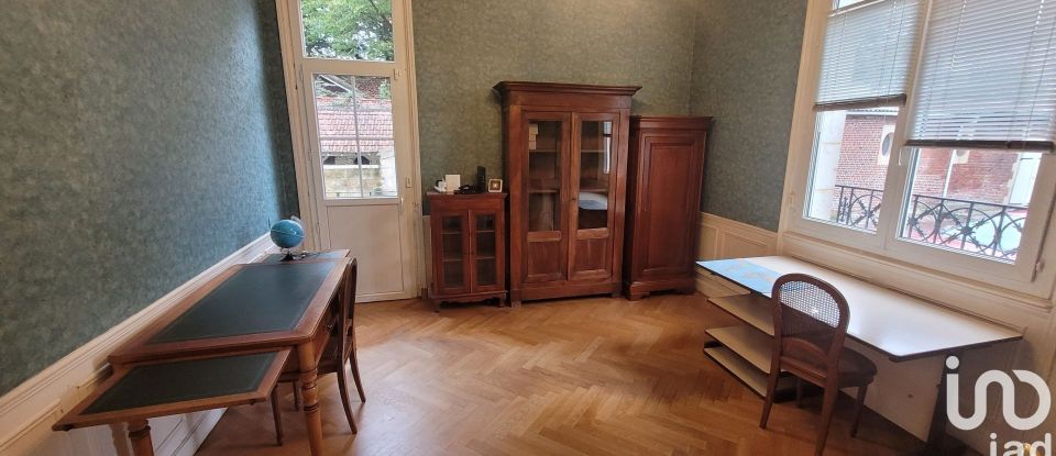 House 10 rooms of 290 m² in Noyon (60400)