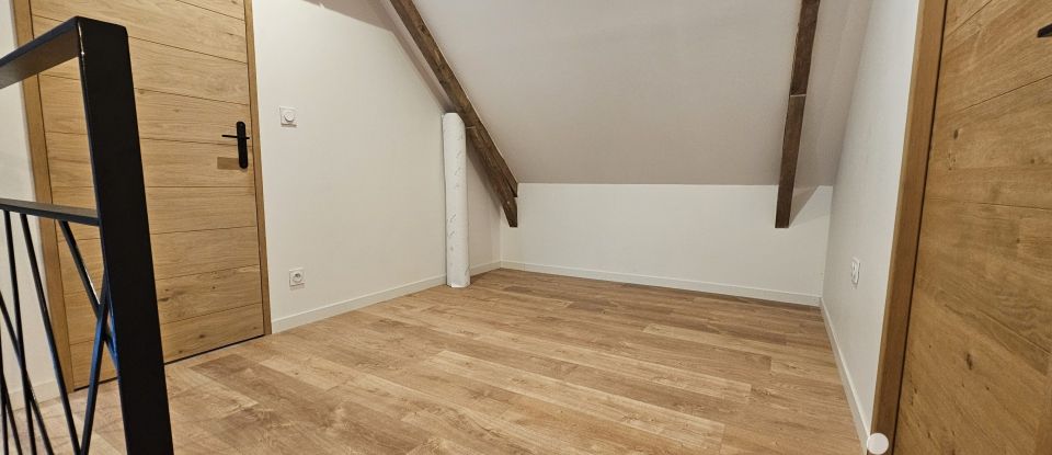 House 5 rooms of 159 m² in Bourg-des-Comptes (35890)