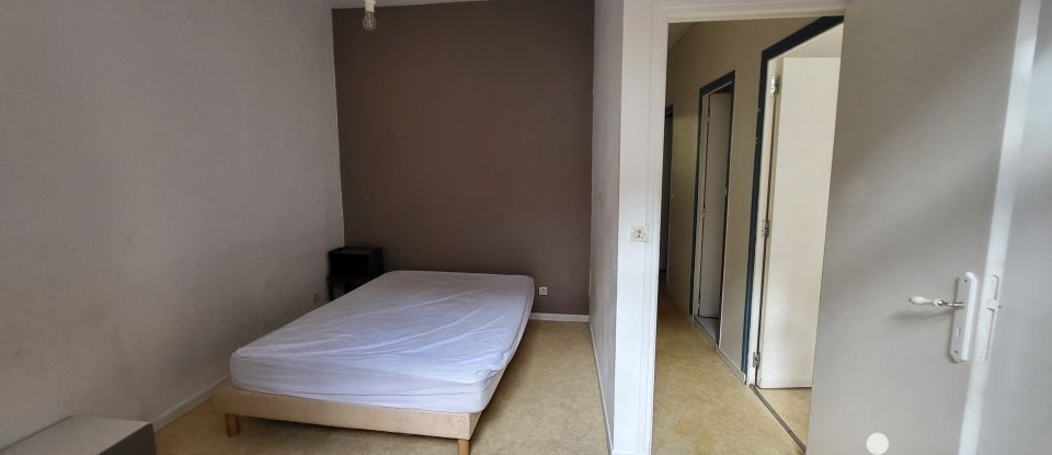 Appartement 3 pièces de 65 m² à Saint-Étienne (42000)