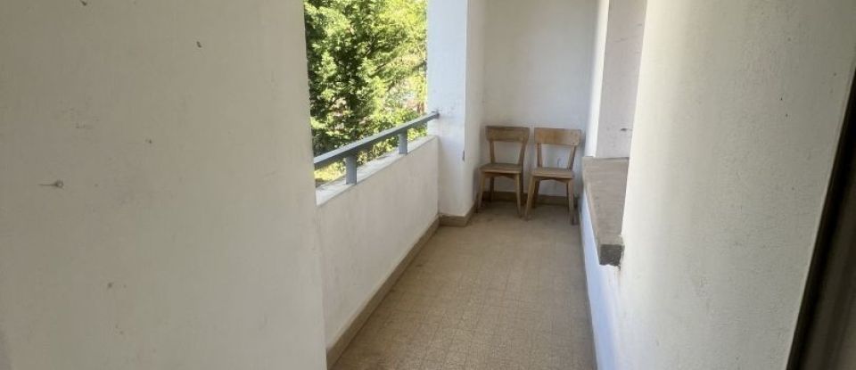 Apartment 3 rooms of 90 m² in Marvejols (48100)