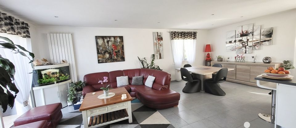 Maison traditionnelle 5 pièces de 90 m² à Montbazon (37250)