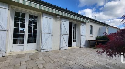 Traditional house 5 rooms of 122 m² in Saint-Christophe-du-Bois (49280)