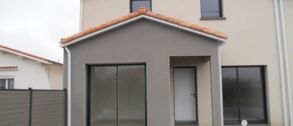 House 5 rooms of 131 m² in Pont-Saint-Martin (44860)
