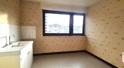 Apartment 3 rooms of 65 m² in Saint-Chamond (42400)