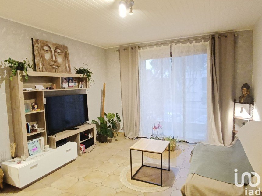 Apartment 4 rooms of 75 m² in Narbonne (11100)