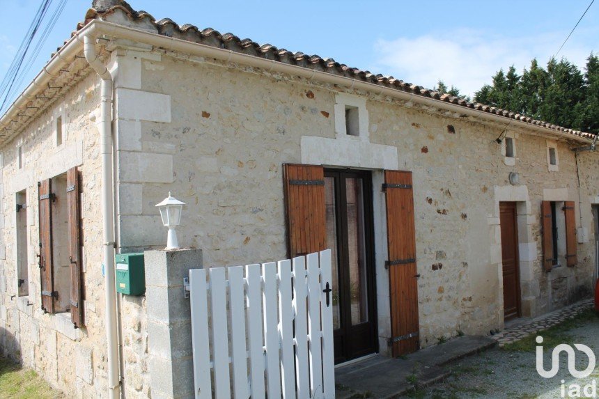 Vente Maison 118m² 2 Pièces à Boisredon (17150) - Iad France