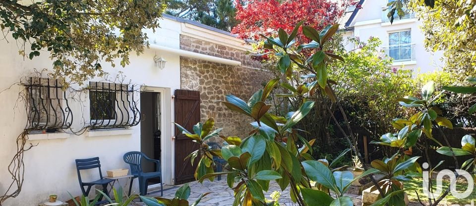 Traditional house 4 rooms of 83 m² in Pornichet (44380)